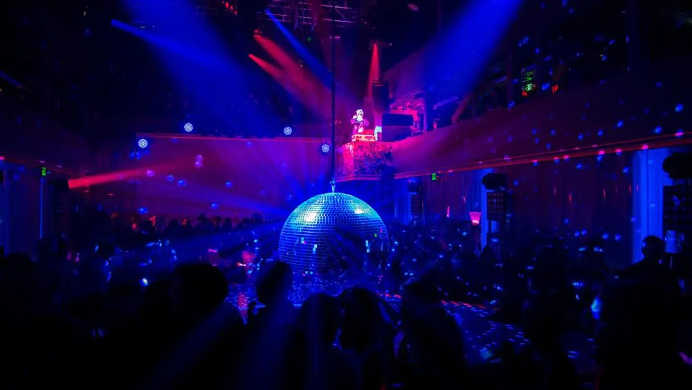 david-byrne-here-lies-love